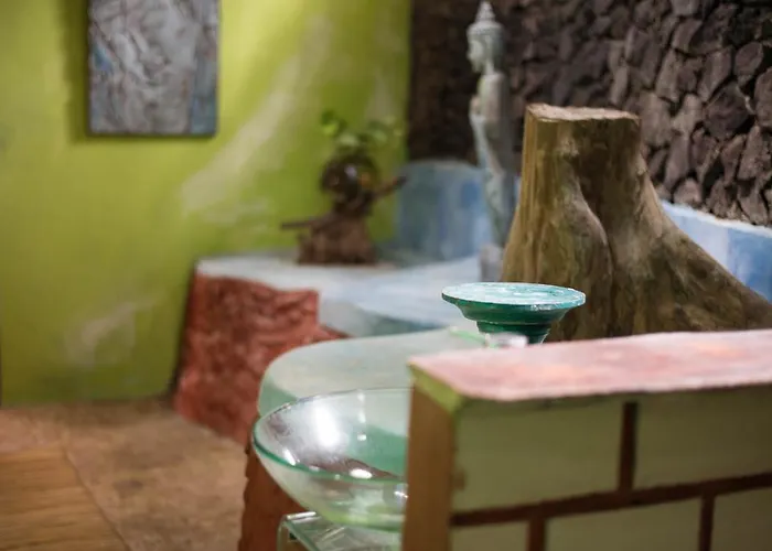 Serenity House 2*